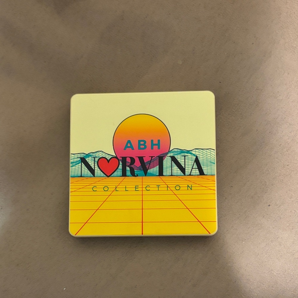 ABH Norvina Collection Palette